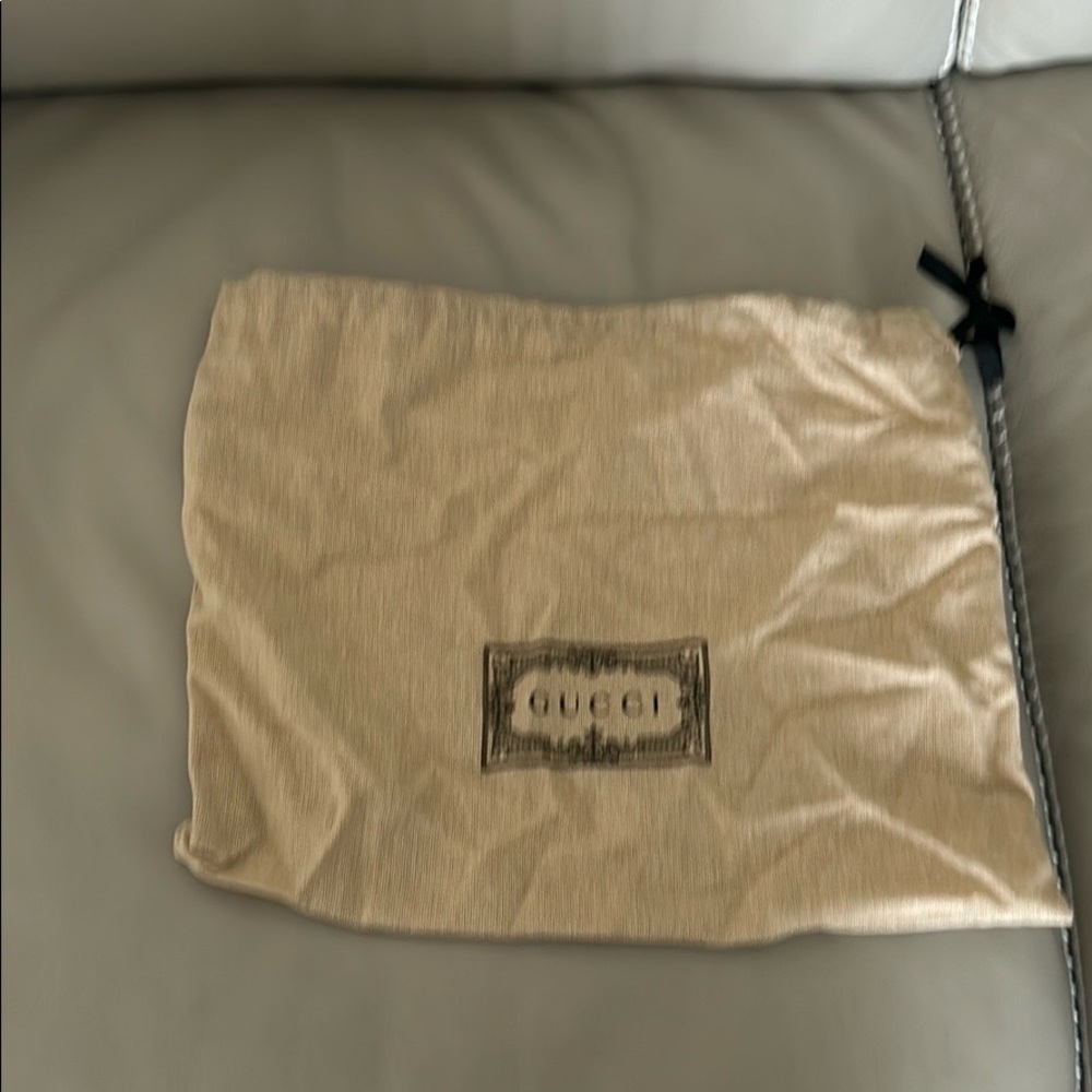 Gucci dust bag